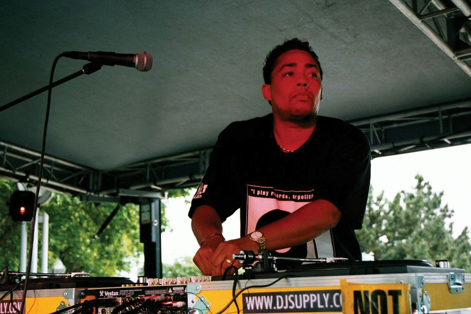 Delano Smith carries the torch in 2005. Photo courtesy of Dan Bean.